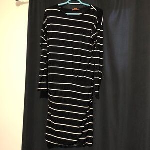 5/$25🖤Casual dress
